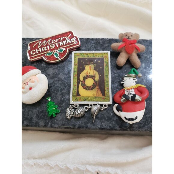 Vintage Christmas Brooch Pin Lot of 5 Santa, ear Tree, Dangeling Cow - Picture 3 of 15